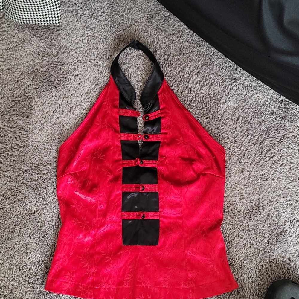 Backless shirt